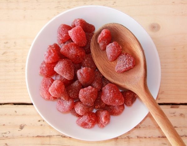Come fare le fragole essiccate?