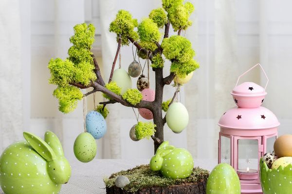 Come creare e decorare un adorabile albero di Pasqua?