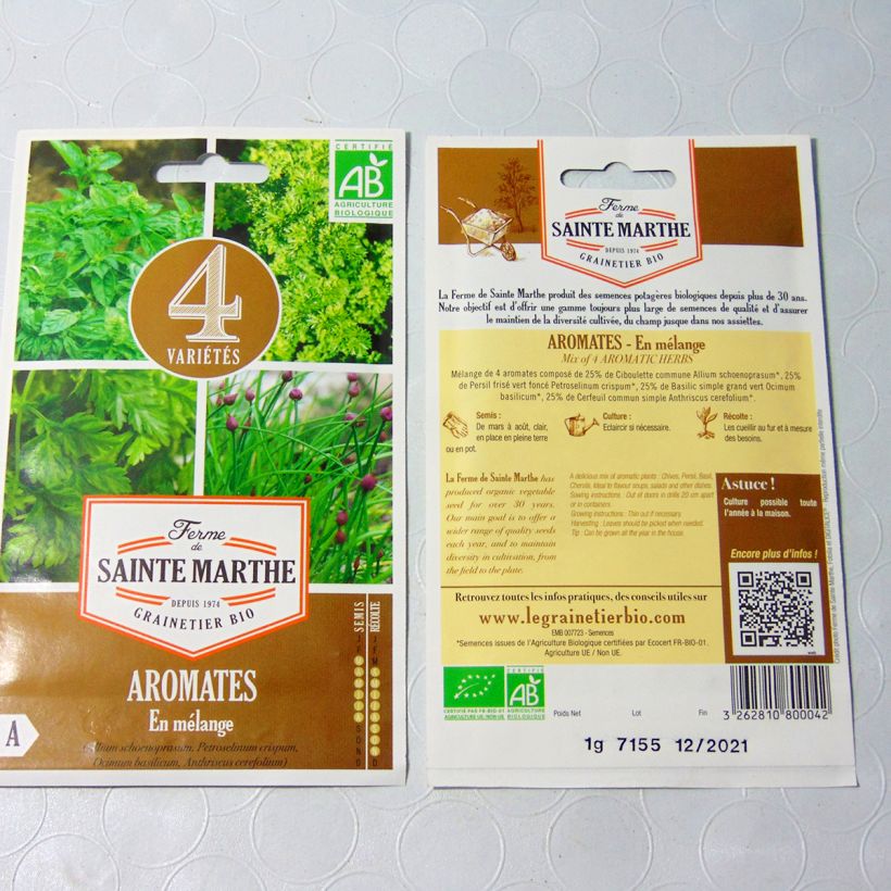 Esempio di esemplare Aromi misti (Erba cipollina - Prezzemolo 2 - Coriandolo - Cerfoglio) Biologici - Azienda Agricola di Santa Marta sacchetto di semi 600 come consegnato