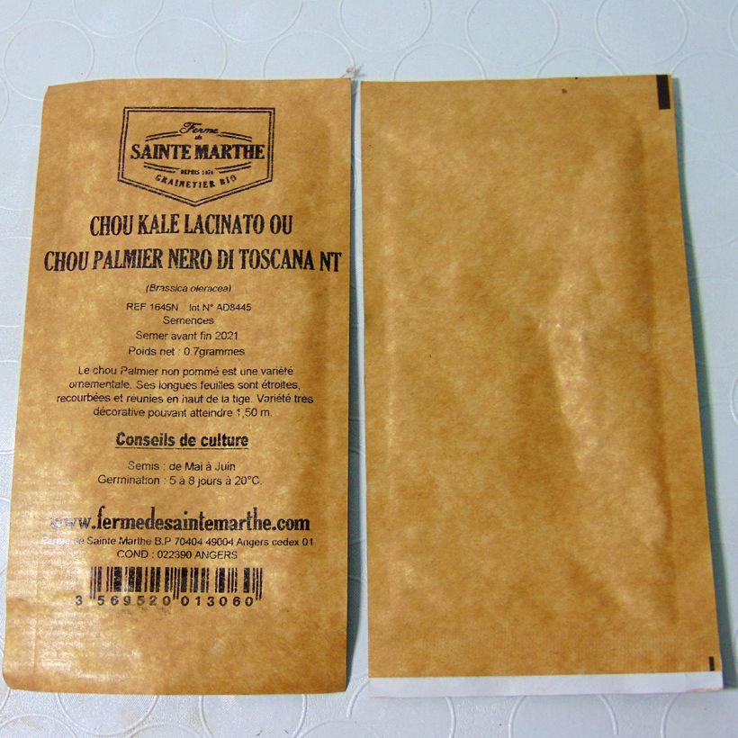 Esempio di esemplare Cavolo riccio Nero di Toscana NT - Ferme de Sainte Marthe sacchetto di semi 280 (0.7g) come consegnato