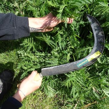 Falce manuale per rovi